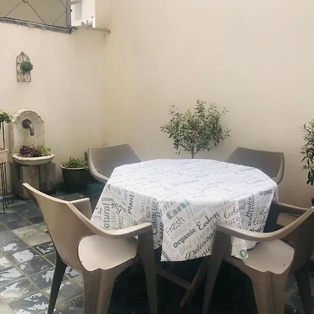 Gelijkvloers 2 Slaapkamer Centrum